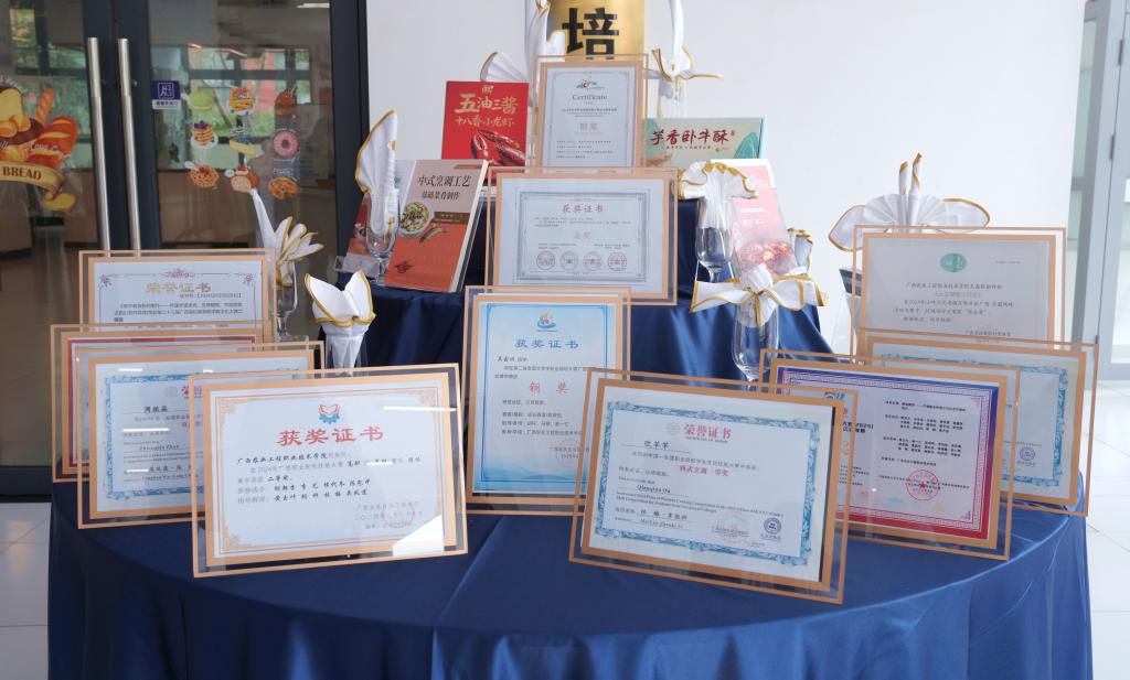 球速体育手机版